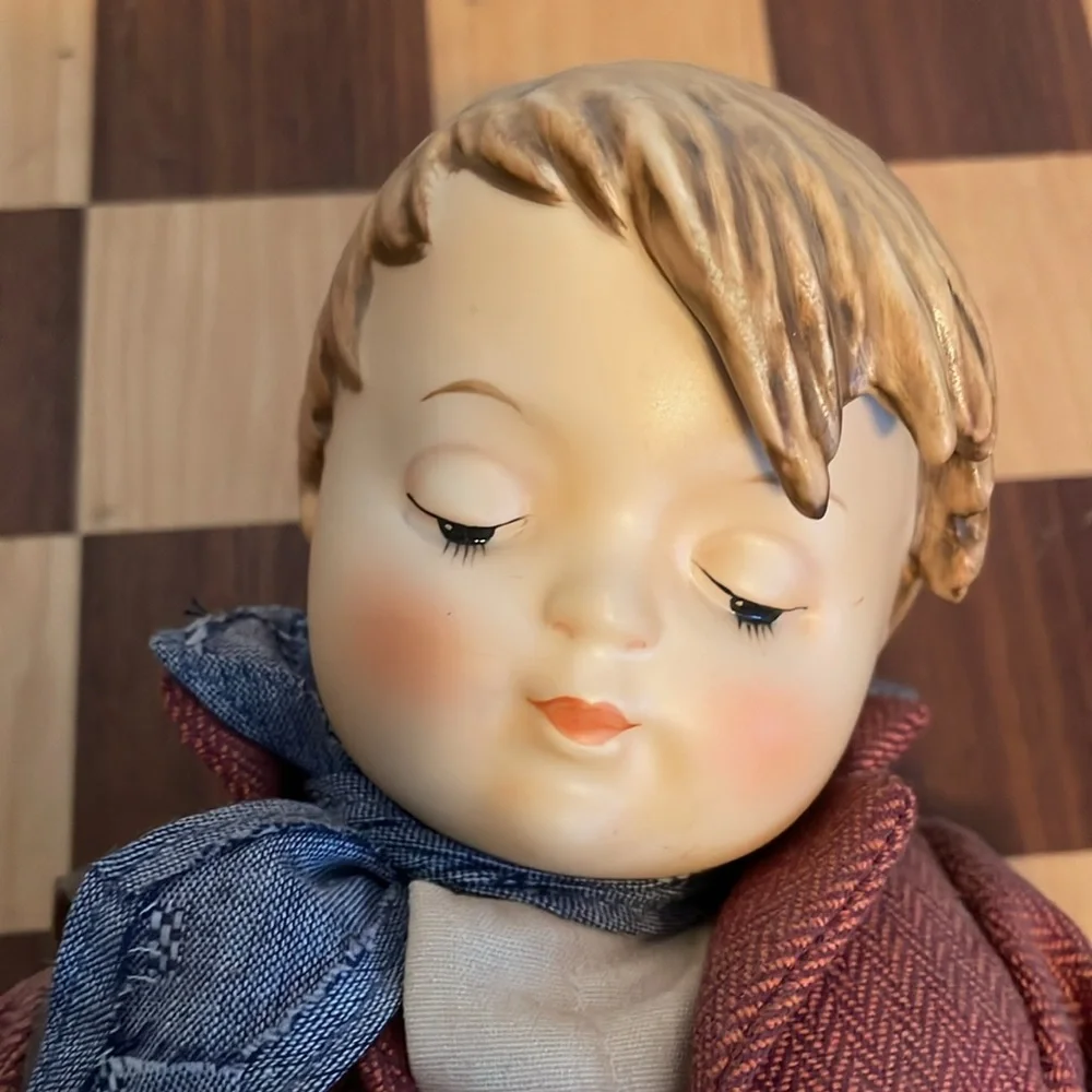 The M.I. Hummel Doll Little Fiddler. 1989 Goebel Made in W. Germany. - Picture 4 of 5